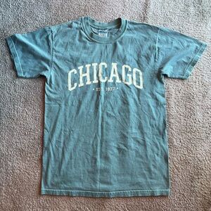 Chicago souvenir t-shirt 🌇 size small 🌇 Gildan brand